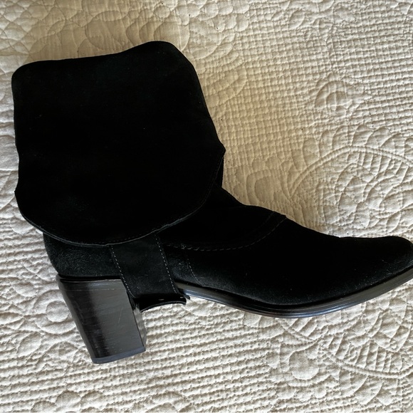 EUC Vaneli black suede boots w/dual wear options. - Picture 14 of 16